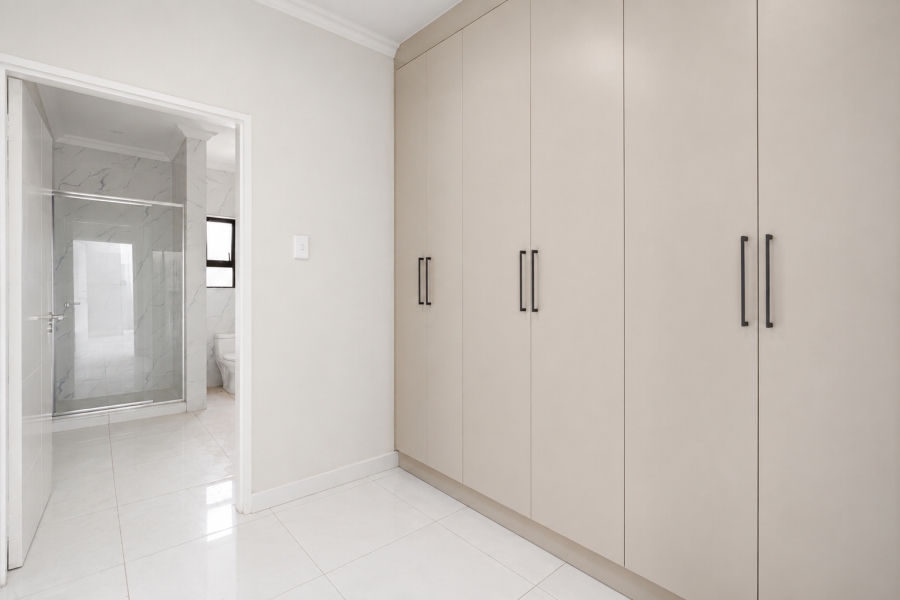 4 Bedroom Property for Sale in Broadacres Gauteng