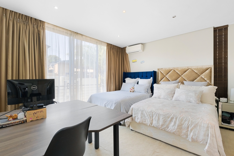 3 Bedroom Property for Sale in Bryanston Gauteng