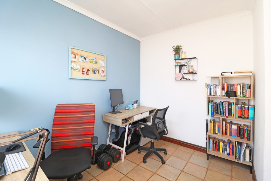 3 Bedroom Property for Sale in Fairland Gauteng