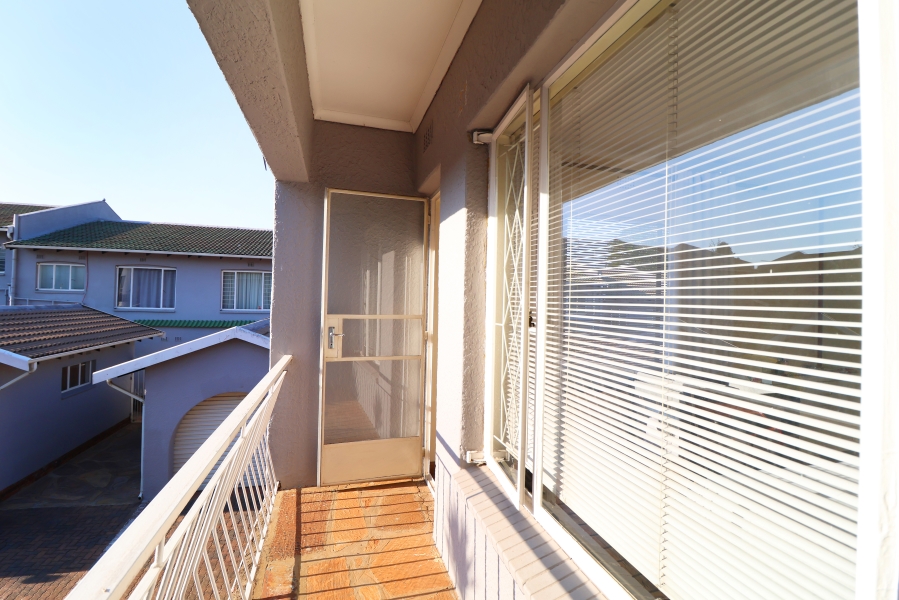 3 Bedroom Property for Sale in Fairland Gauteng