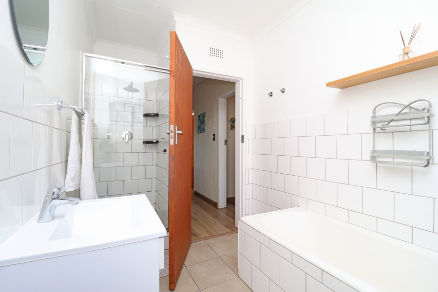 3 Bedroom Property for Sale in Fairland Gauteng