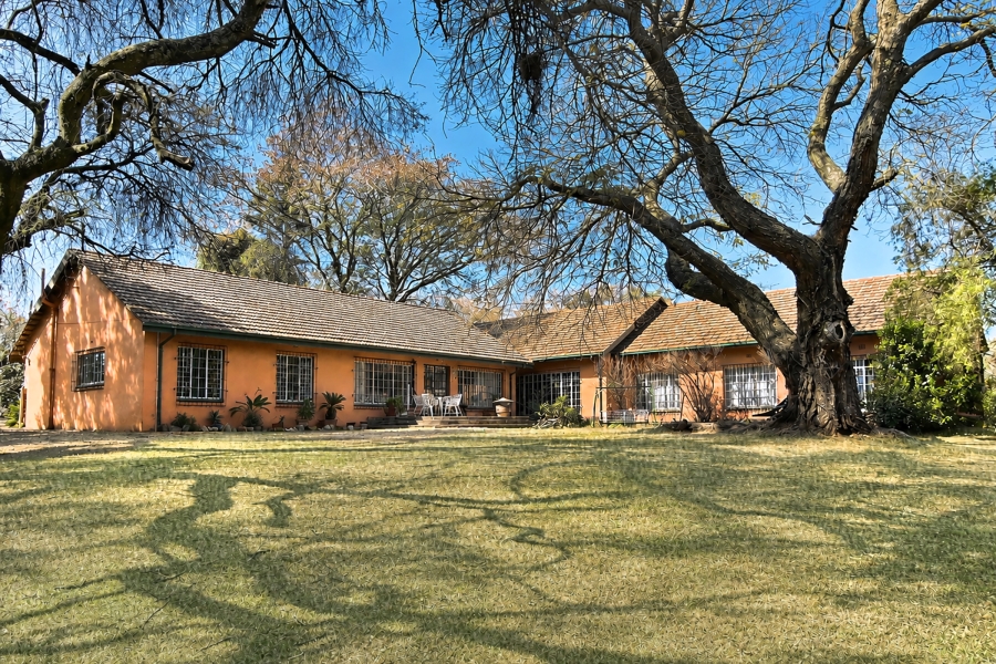 6 Bedroom Property for Sale in Kyalami Ah Gauteng
