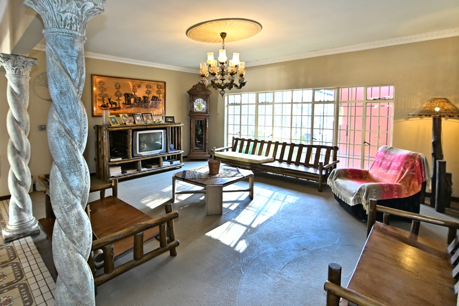 6 Bedroom Property for Sale in Kyalami Ah Gauteng