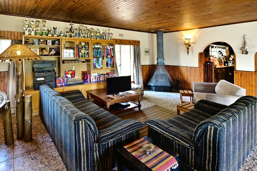 6 Bedroom Property for Sale in Kyalami Ah Gauteng