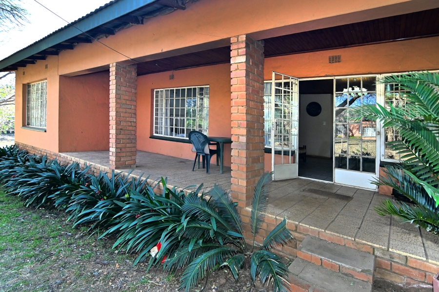 6 Bedroom Property for Sale in Kyalami Ah Gauteng