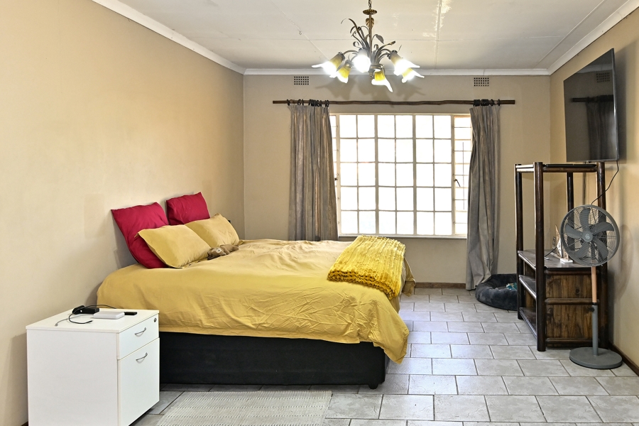 6 Bedroom Property for Sale in Kyalami Ah Gauteng