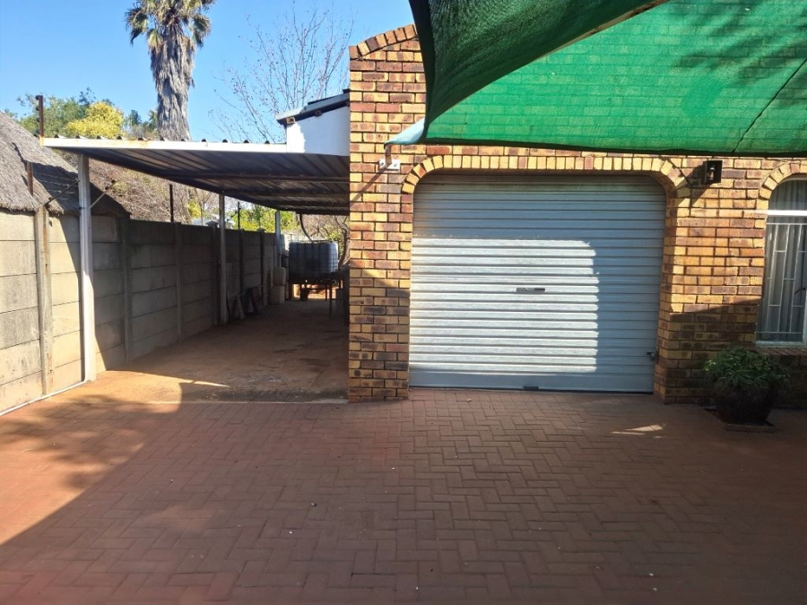 3 Bedroom Property for Sale in Westonaria Gauteng