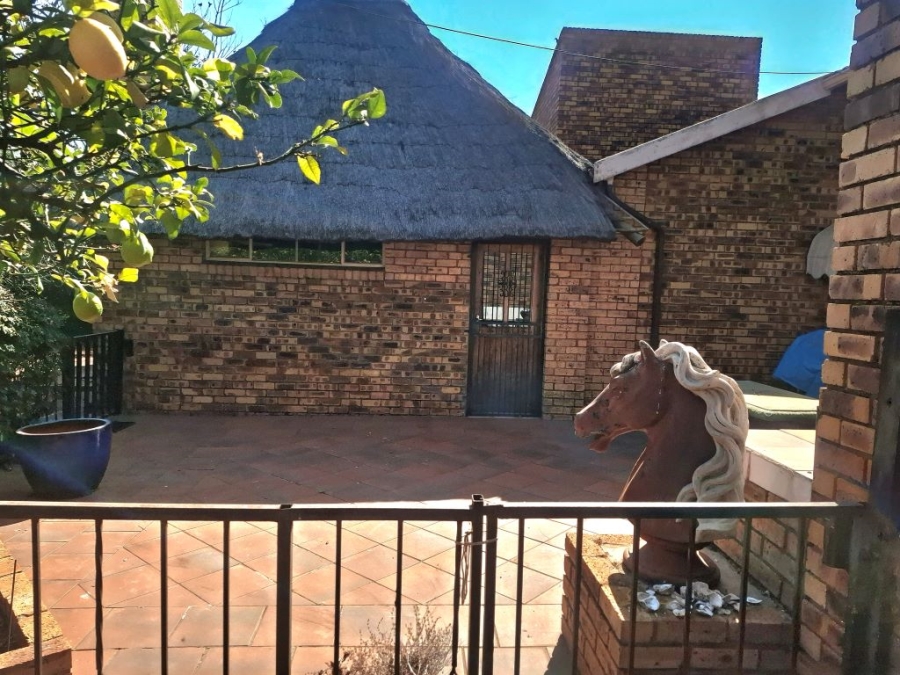 3 Bedroom Property for Sale in Westonaria Gauteng