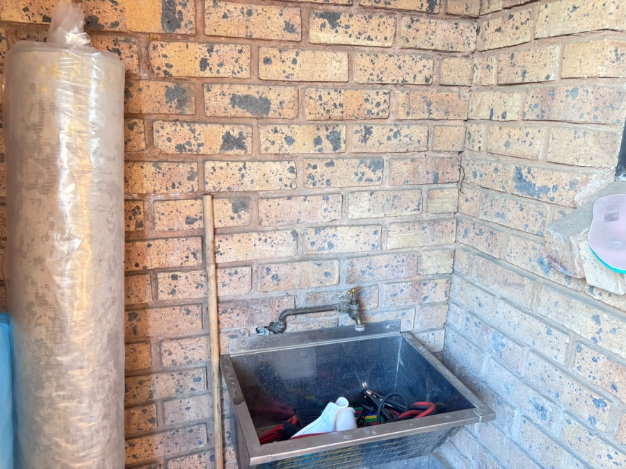 2 Bedroom Property for Sale in Elspark Gauteng