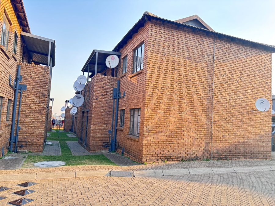 2 Bedroom Property for Sale in Elspark Gauteng