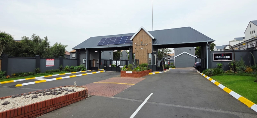 2 Bedroom Property for Sale in Greenstone Hill Gauteng