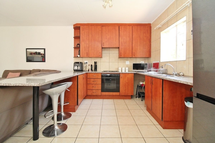 2 Bedroom Property for Sale in Greenstone Hill Gauteng