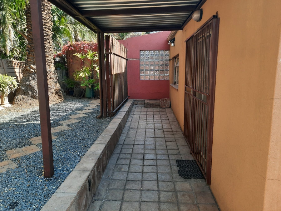 1 Bedroom Property for Sale in Alberante Gauteng