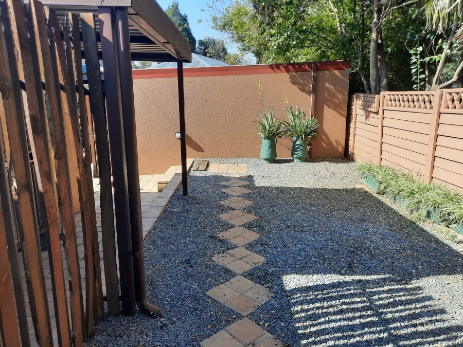 1 Bedroom Property for Sale in Alberante Gauteng