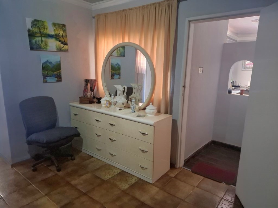 5 Bedroom Property for Sale in Hillside Gauteng