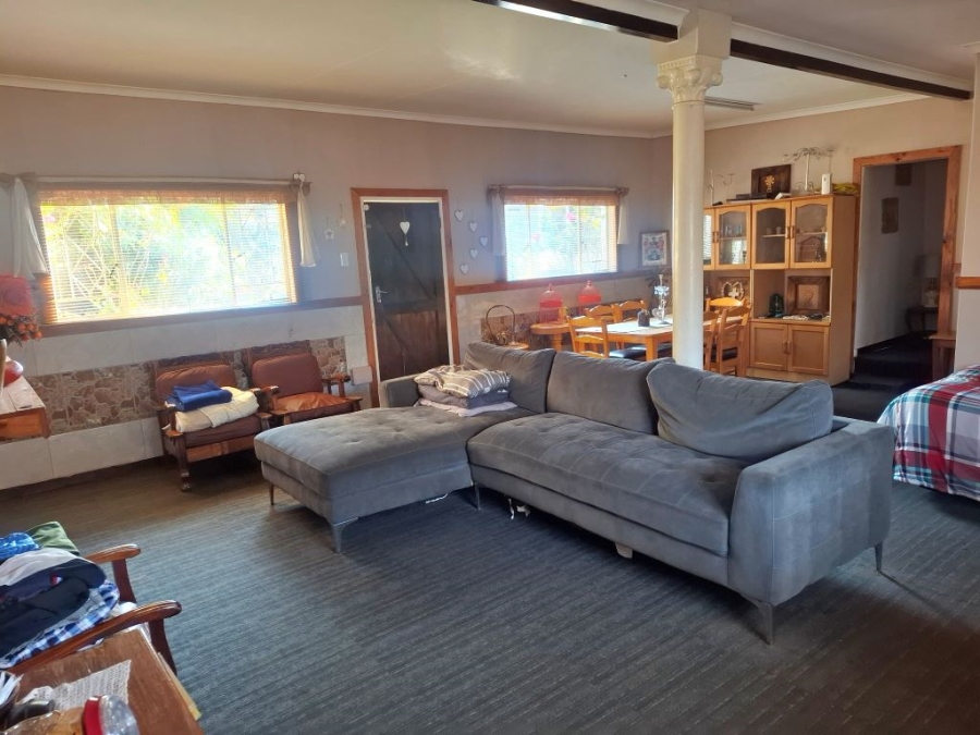 5 Bedroom Property for Sale in Hillside Gauteng