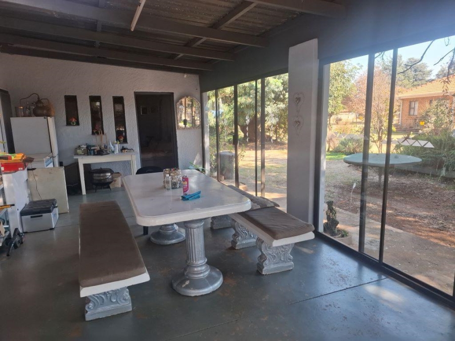 5 Bedroom Property for Sale in Hillside Gauteng