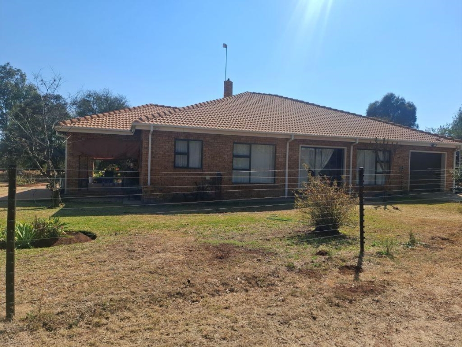 5 Bedroom Property for Sale in Hillside Gauteng