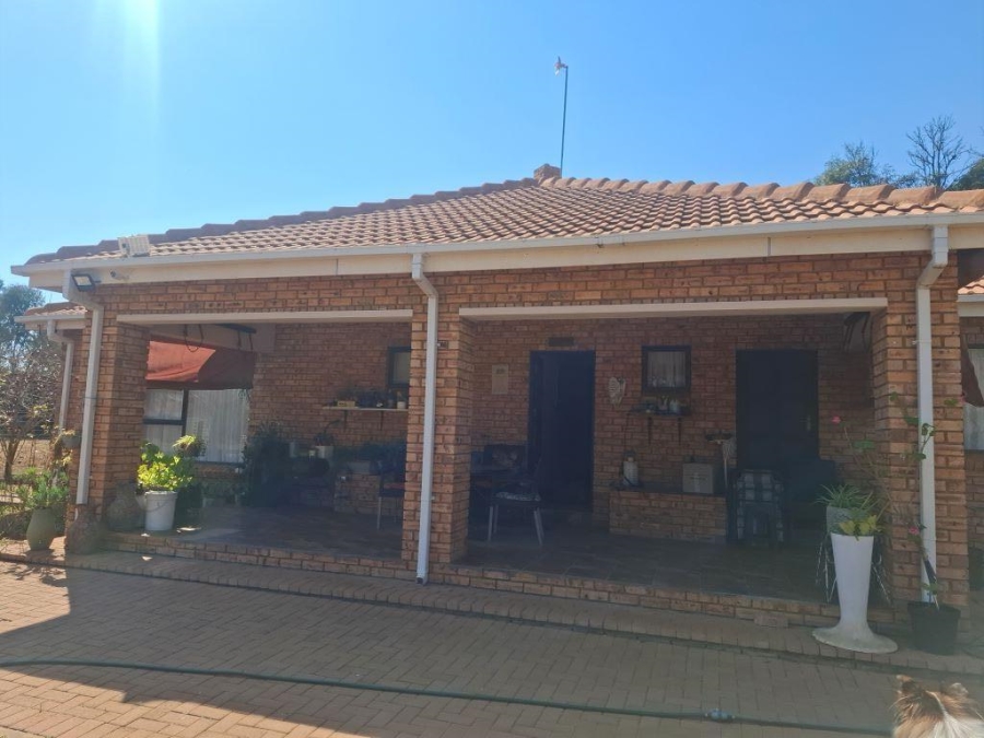 5 Bedroom Property for Sale in Hillside Gauteng