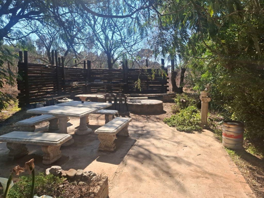 5 Bedroom Property for Sale in Hillside Gauteng
