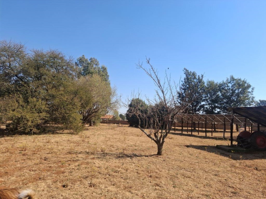 5 Bedroom Property for Sale in Hillside Gauteng