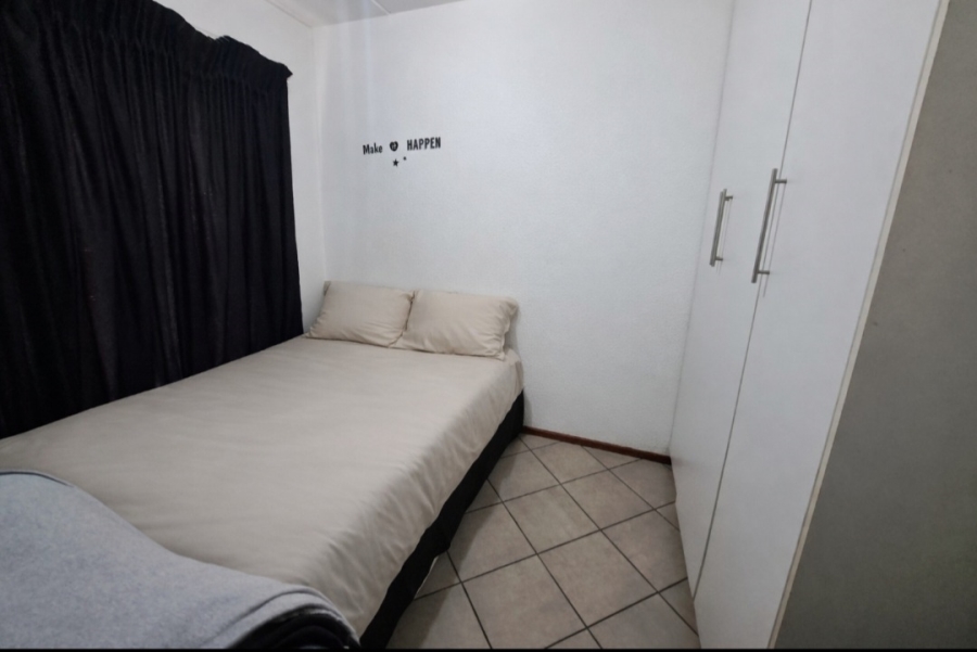 2 Bedroom Property for Sale in Albertsdal Gauteng
