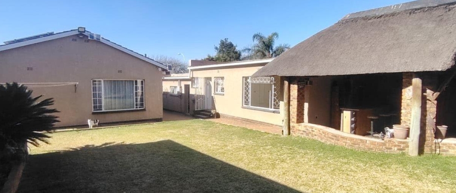 3 Bedroom Property for Sale in Woodmere Gauteng