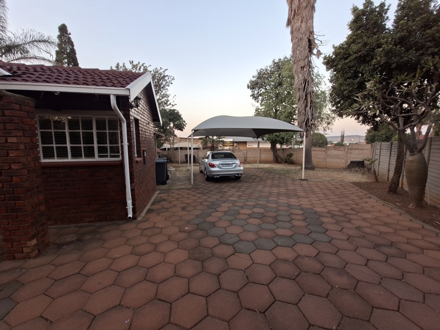 3 Bedroom Property for Sale in Eden Glen Gauteng