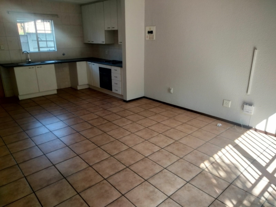 2 Bedroom Property for Sale in Sonneglans Gauteng