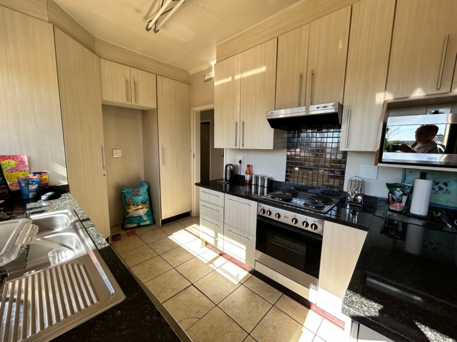 3 Bedroom Property for Sale in Isandovale Gauteng