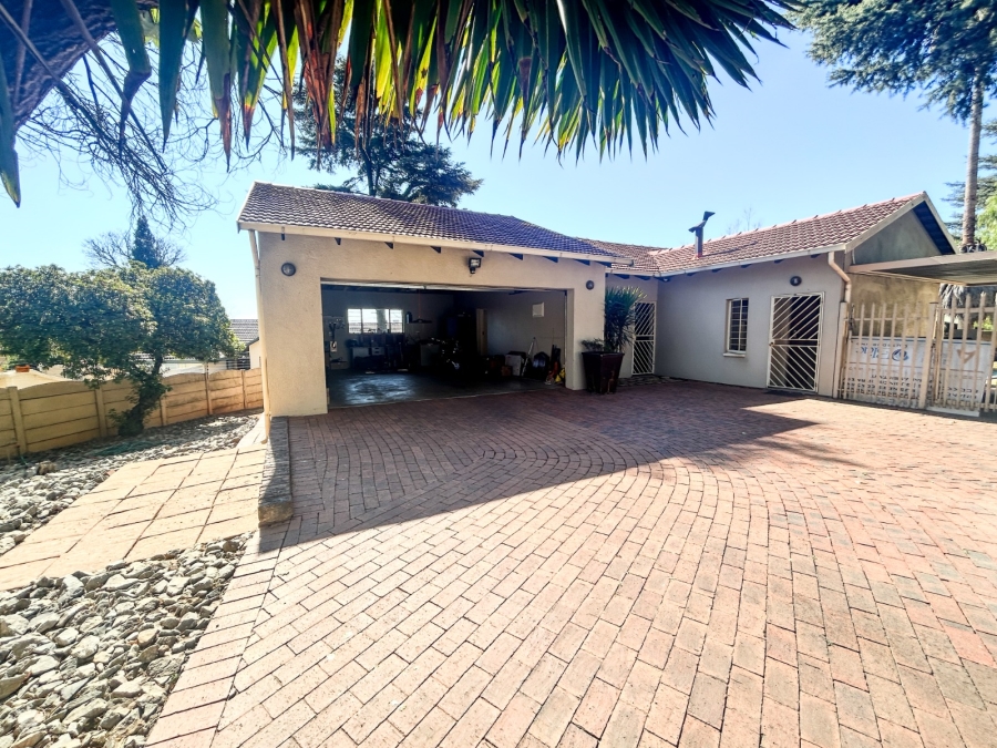 3 Bedroom Property for Sale in Isandovale Gauteng