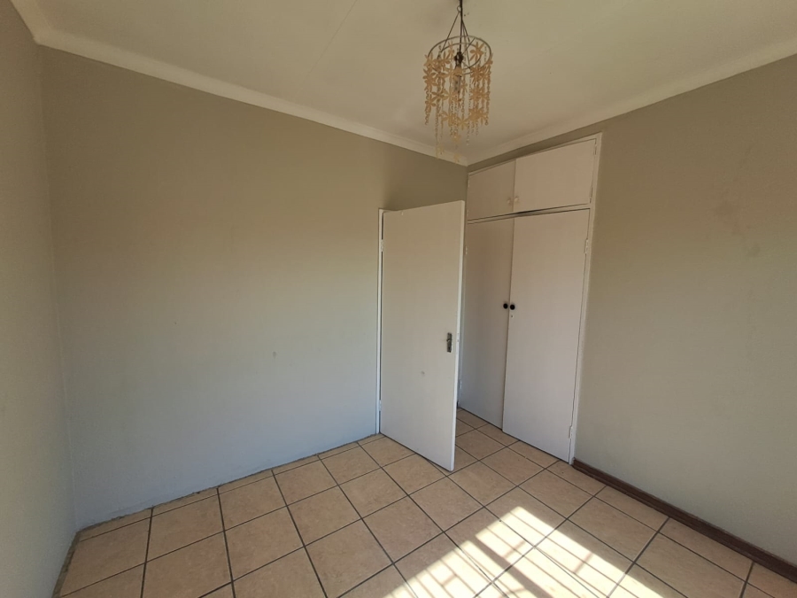 4 Bedroom Property for Sale in Waldrift Gauteng