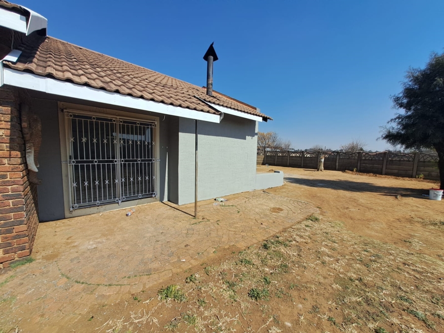 4 Bedroom Property for Sale in Waldrift Gauteng