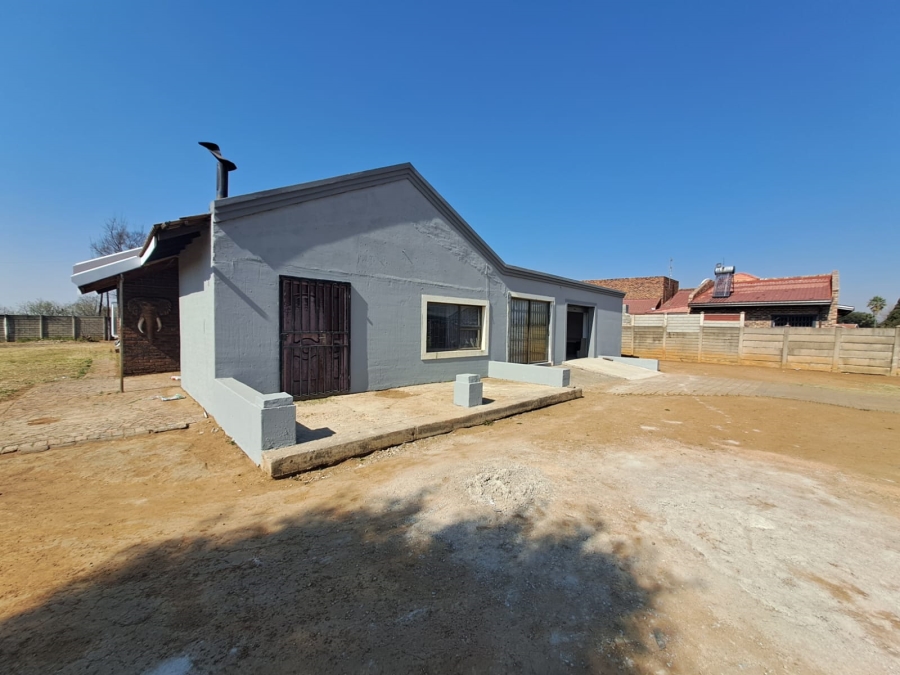 4 Bedroom Property for Sale in Waldrift Gauteng