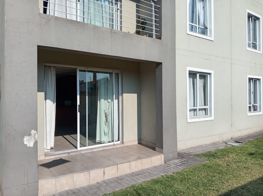 2 Bedroom Property for Sale in Vanderbijlpark SE 10 Gauteng