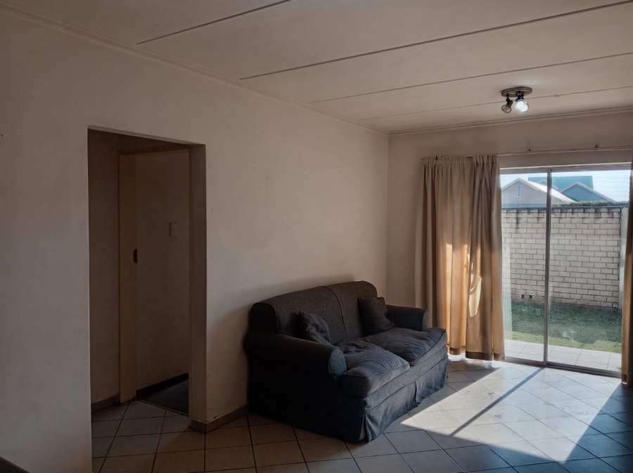 2 Bedroom Property for Sale in Vanderbijlpark SE 10 Gauteng