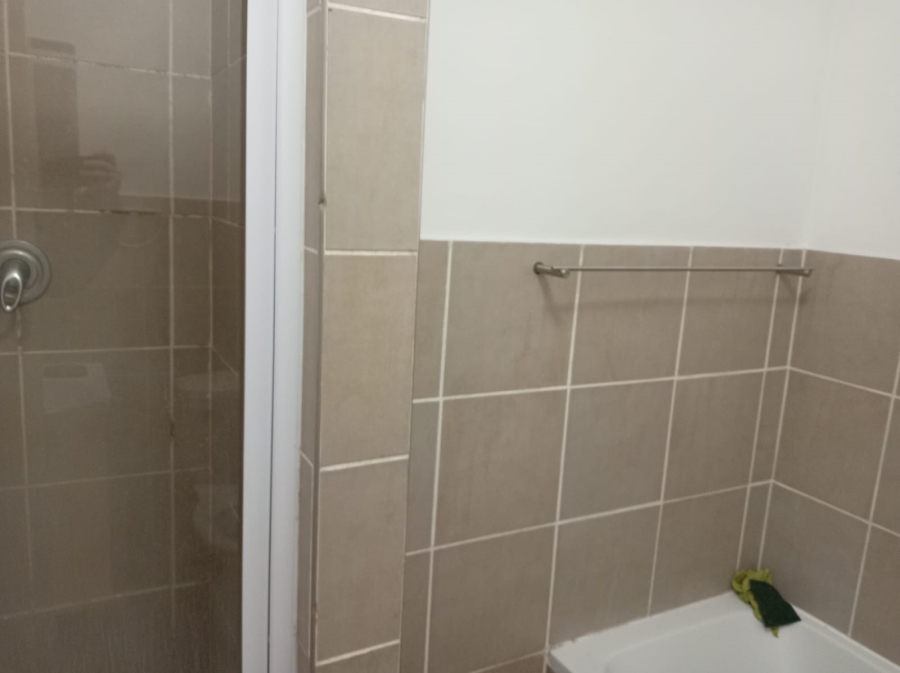 2 Bedroom Property for Sale in Vanderbijlpark SE 10 Gauteng