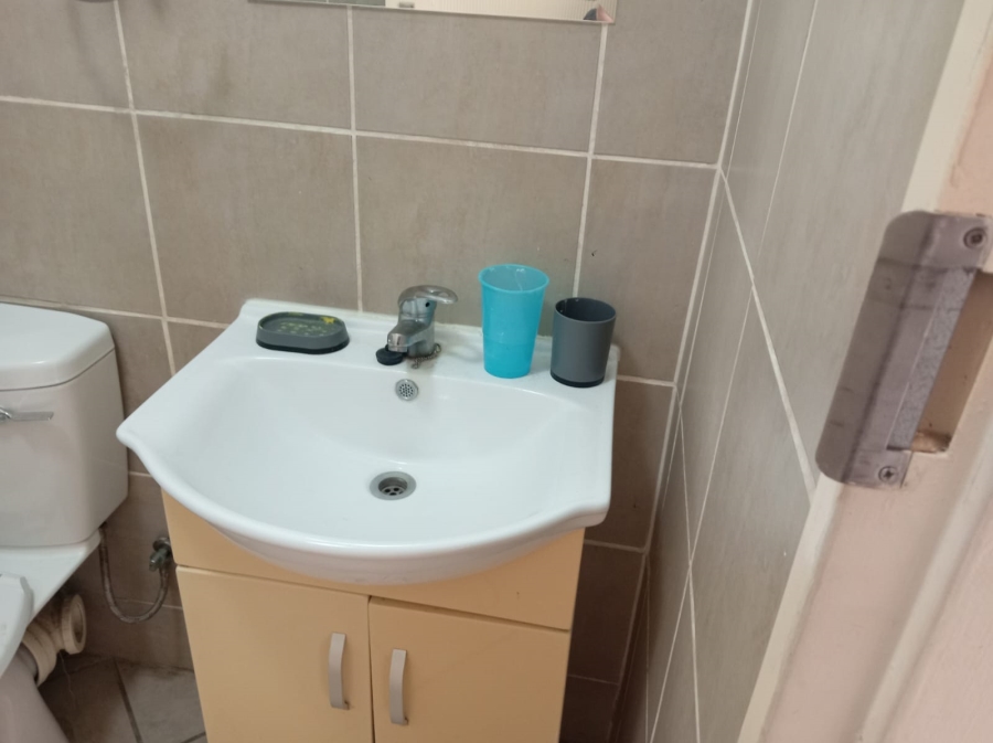 2 Bedroom Property for Sale in Vanderbijlpark SE 10 Gauteng