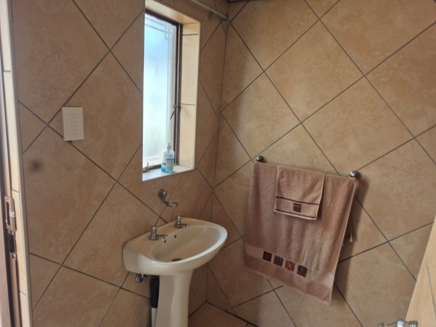 3 Bedroom Property for Sale in Primrose Hill Gauteng