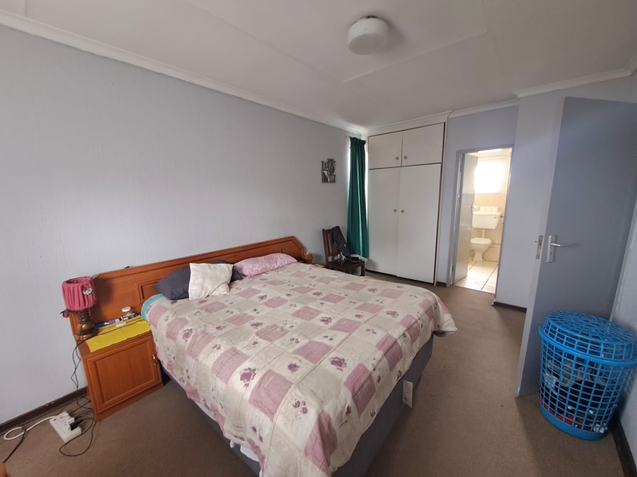 3 Bedroom Property for Sale in Three Rivers Gauteng