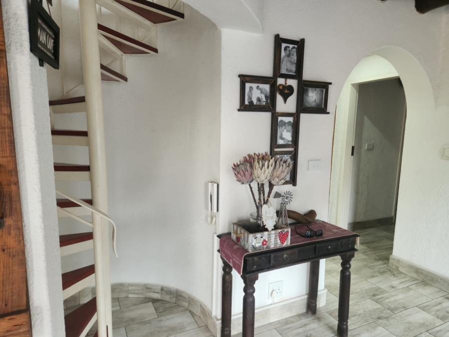 4 Bedroom Property for Sale in Van Riebeeck Park Gauteng
