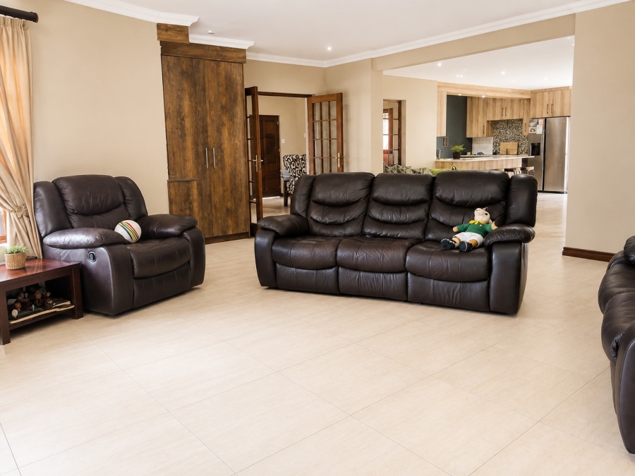 4 Bedroom Property for Sale in Farrarmere Gauteng