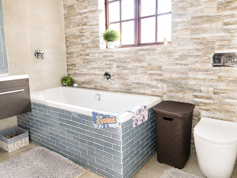 4 Bedroom Property for Sale in Farrarmere Gauteng