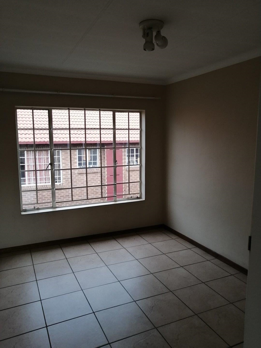 To Let 2 Bedroom Property for Rent in The Reeds Gauteng