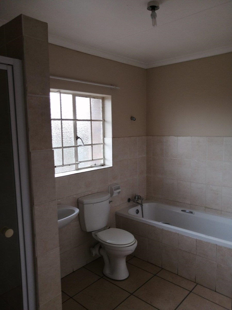 To Let 2 Bedroom Property for Rent in The Reeds Gauteng
