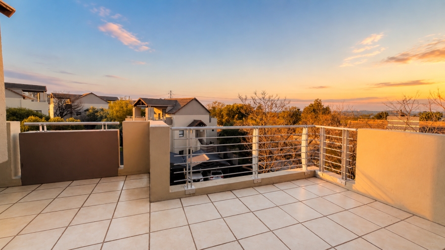 To Let 2 Bedroom Property for Rent in Lonehill Gauteng