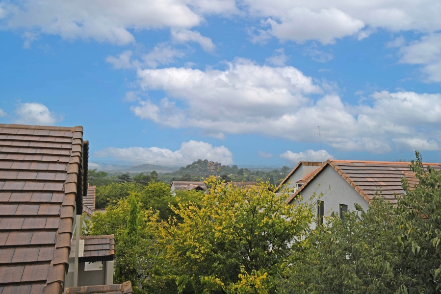 To Let 2 Bedroom Property for Rent in Lonehill Gauteng