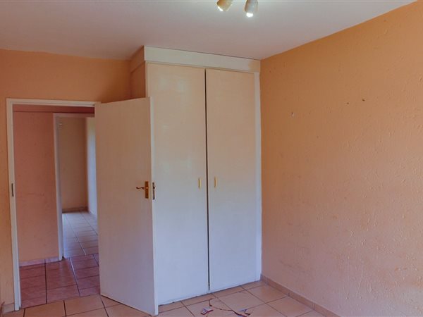 To Let 3 Bedroom Property for Rent in Brackendowns Gauteng