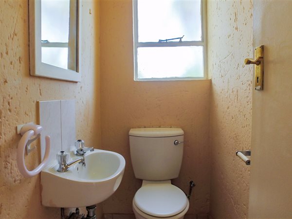 To Let 3 Bedroom Property for Rent in Brackendowns Gauteng