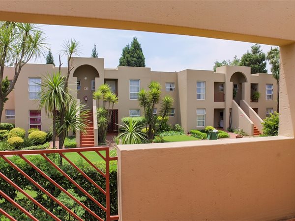 To Let 3 Bedroom Property for Rent in Brackendowns Gauteng